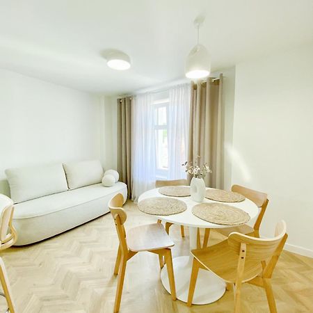 Apartament Bialy يلينيا غورا المظهر الخارجي الصورة